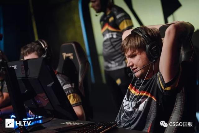 好久不见！Karsa分享与Uzi合照：偶遇Uzi