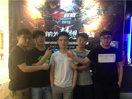 NAVI 将与 B8 比赛；争夺 2025 年 StarLadder 布达佩斯 Major 第 3 阶段的名额