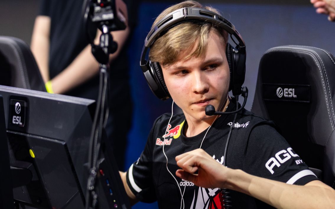 2025LPL全明星周末正赛海报：阳光沙滩，少年逐浪