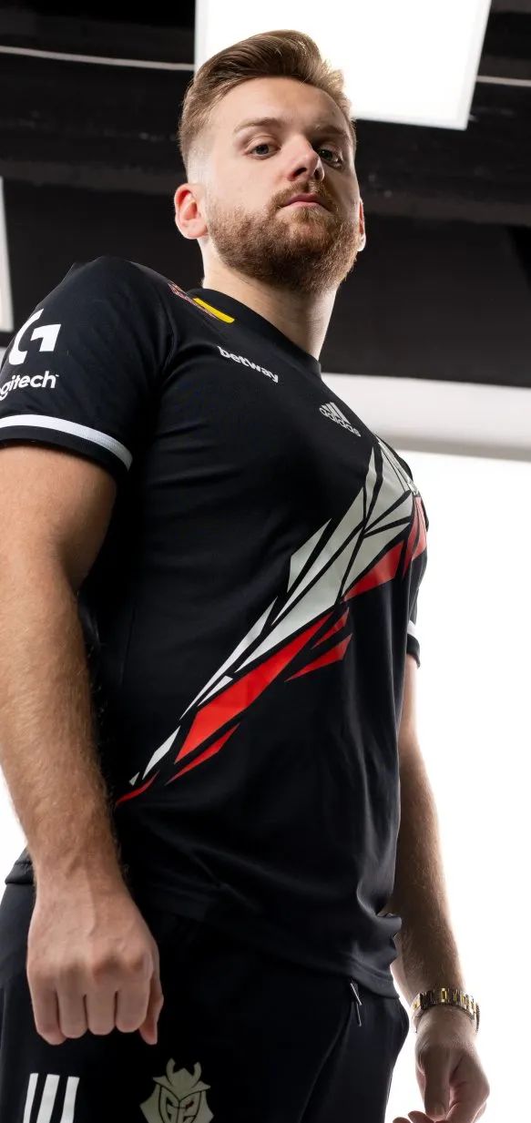 LCS选手协会将在本周举行投票决定是否罢工，以抗议拳头政策