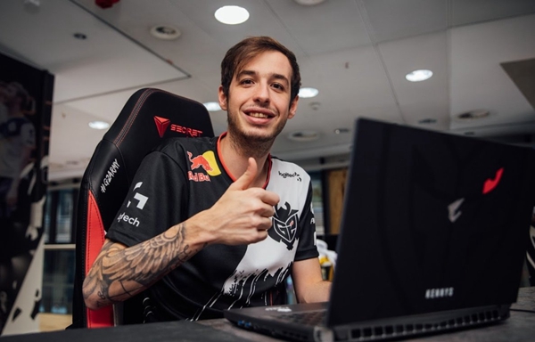 Meiko 采访：对阵 FNC 我们下路进攻性强一点，会打得比较好