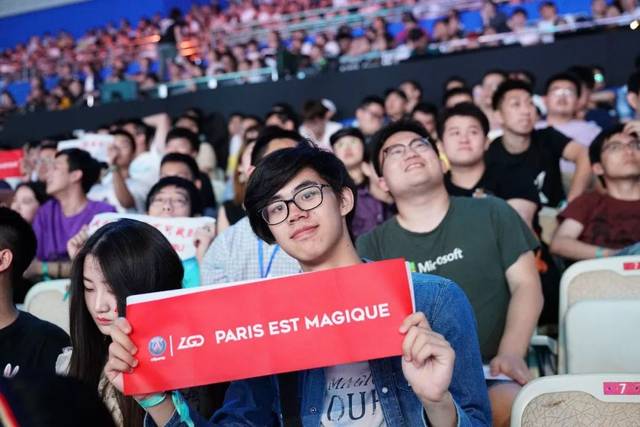 一场强劲的对决！G2赢得了加时赛，拿下了他们选择的地图！G2 1-0 EDG