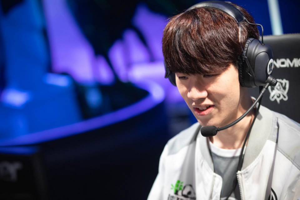 NAVI vs Imperial , and B8 vs Fnatic — StarLadder布达佩斯Major 2025第二轮的种子赛